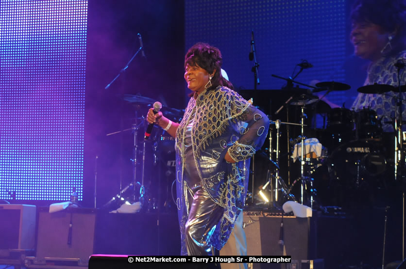 Koko Taylor at the Air Jamaica Jazz and Blues Festival 2008 The Art of Music - Saturday, January 26, 2008 - Air Jamaica Jazz & Blues 2008 The Art of Music venue at the Aqaueduct on Rose Hall Resort & Counrty Club, Montego Bay, St. James, Jamaica W.I. - Thursday, January 24 - Saturday, January 26, 2008 - Photographs by Net2Market.com - Claudine Housen & Barry J. Hough Sr, Photographers - Negril Travel Guide, Negril Jamaica WI - http://www.negriltravelguide.com - info@negriltravelguide.com...!