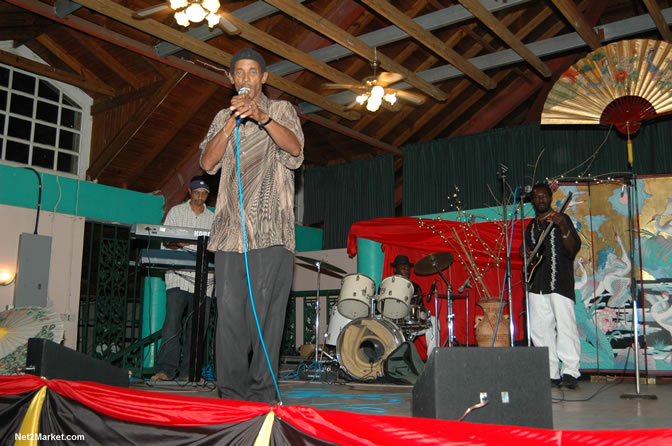 Negril Chamber Of Commerce - 22 Anniversary Dinner & Cabaret Show - Saturday, April 23, 2005 at the Negril Hills Golf Club, Sheffield, Westmoreland, Jamaica - Photos - Negril Travel Guide, Negril Jamaica WI - http://www.negriltravelguide.com - info@negriltravelguide.com...!