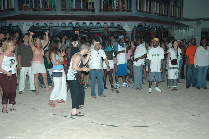 Reggae Superstar - Bush Man @ Bourbon Beach with Boddy Dread & Singing Honour - Presented by Our Music Promotions - Omar & Ama-Donna - Saturday, May 14, 2005 - Negril Travel Guide, Negril Jamaica WI - http://www.negriltravelguide.com - info@negriltravelguide.com...!