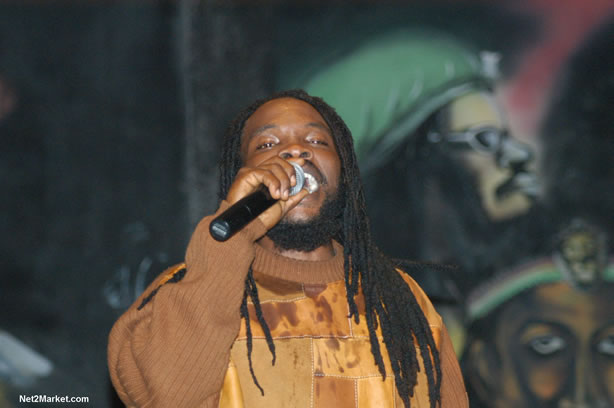 Reggae Superstar - Bush Man @ Bourbon Beach with Boddy Dread & Singing Honour - Presented by Our Music Promotions - Omar & Ama-Donna - Saturday, May 14, 2005 - Negril Travel Guide, Negril Jamaica WI - http://www.negriltravelguide.com - info@negriltravelguide.com...!