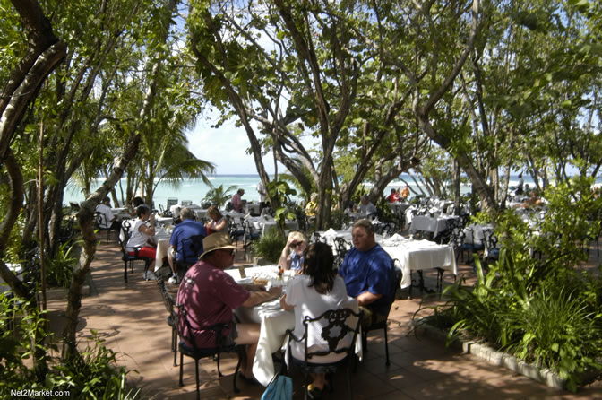 CHA / Caribbean MarketPlace Press Lunch & Briefing at Seagrapes Restaurant, Half Moon - Caribbean MarketPlace 2005 by the Caribbean Hotel Association - Negril Travel Guide, Negril Jamaica WI - http://www.negriltravelguide.com - info@negriltravelguide.com...!