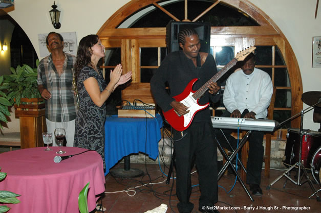 Dinner at the Charella Inn - Caribbean Medical Mission, Thursday, October 19, 2006 - Negril Travel Guide, Negril Jamaica WI - http://www.negriltravelguide.com - info@negriltravelguide.com...!