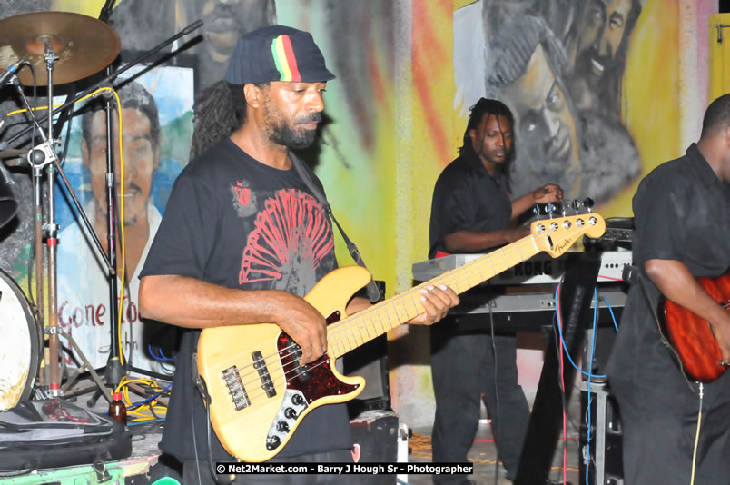  Coco Tea & Silver Cat at Bourbon Beach - Money Cologne Promotions presents The Growning of Coco Tea & Silver Cat at Bourbon Beach, Norman Manley Boulevard, Negril , Westmoreland, Jamaica W.I. - Monday, April 14, 2008 - Photographs by Barry J. Hough Sr. Photojournalist/Photograper - Photographs taken with a Nikon D70, D100, or D300 - Negril Travel Guide, Negril Jamaica WI - http://www.negriltravelguide.com - info@negriltravelguide.com...!