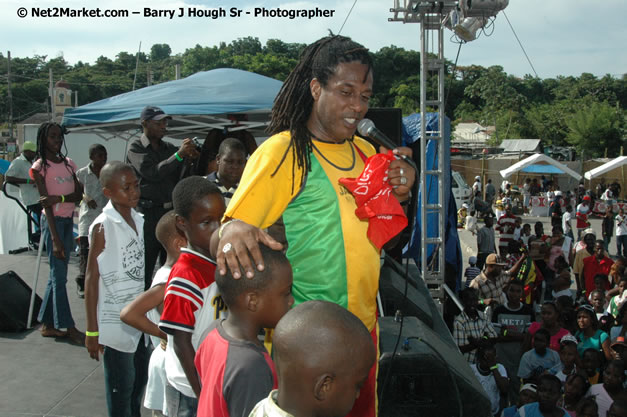 Cross De Harbour @ Lucea Car Park presented by Linkz Entertainment in association with Lucea Chamber of Commerce - Featuring Freddy Mc Gregor, Iley Dread, Mr. Vegas, Lt. Elmo, Champagne, Merital, CC, Brillant, TQ, Mad Dog, Chumps - Lucea, Hanover, Jamaica - Negril Travel Guide.com, Negril Jamaica WI - http://www.negriltravelguide.com - info@negriltravelguide.com...!