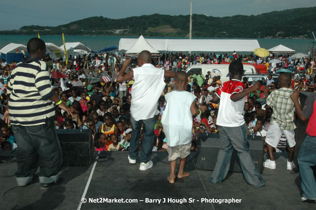 Cross De Harbour @ Lucea Car Park presented by Linkz Entertainment in association with Lucea Chamber of Commerce - Featuring Freddy Mc Gregor, Iley Dread, Mr. Vegas, Lt. Elmo, Champagne, Merital, CC, Brillant, TQ, Mad Dog, Chumps - Lucea, Hanover, Jamaica - Negril Travel Guide.com, Negril Jamaica WI - http://www.negriltravelguide.com - info@negriltravelguide.com...!