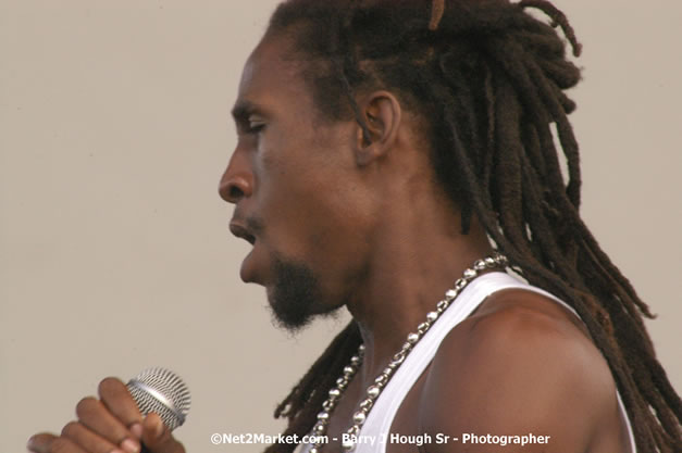 Jah Cure - Cure Fest 2007 - Longing For Concert at Trelawny Multi Purpose Stadium, Trelawny, Jamaica - Sunday, October 14, 2007 - Cure Fest 2007 October 12th-14th, 2007 Presented by Danger Promotions, Iyah Cure Promotions, and Brass Gate Promotions - Alison Young, Publicist - Photographs by Net2Market.com - Barry J. Hough Sr, Photographer - Negril Travel Guide, Negril Jamaica WI - http://www.negriltravelguide.com - info@negriltravelguide.com...!