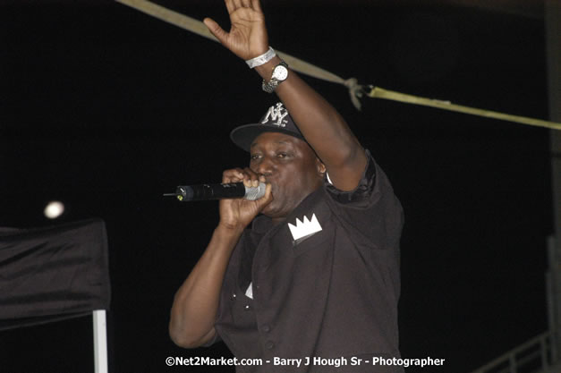 Morgan Heritage - Cure Fest 2007 - Longing For Concert at Trelawny Multi Purpose Stadium, Trelawny, Jamaica - Sunday, October 14, 2007 - Cure Fest 2007 October 12th-14th, 2007 Presented by Danger Promotions, Iyah Cure Promotions, and Brass Gate Promotions - Alison Young, Publicist - Photographs by Net2Market.com - Barry J. Hough Sr, Photographer - Negril Travel Guide, Negril Jamaica WI - http://www.negriltravelguide.com - info@negriltravelguide.com...!