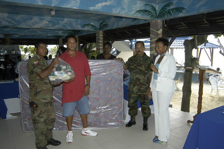 Hurricane Ivan Aid - "People Helping People" spearheaded by - Negril Travel Guide, Negril Jamaica WI - http://www.negriltravelguide.com - info@negriltravelguide.com...!