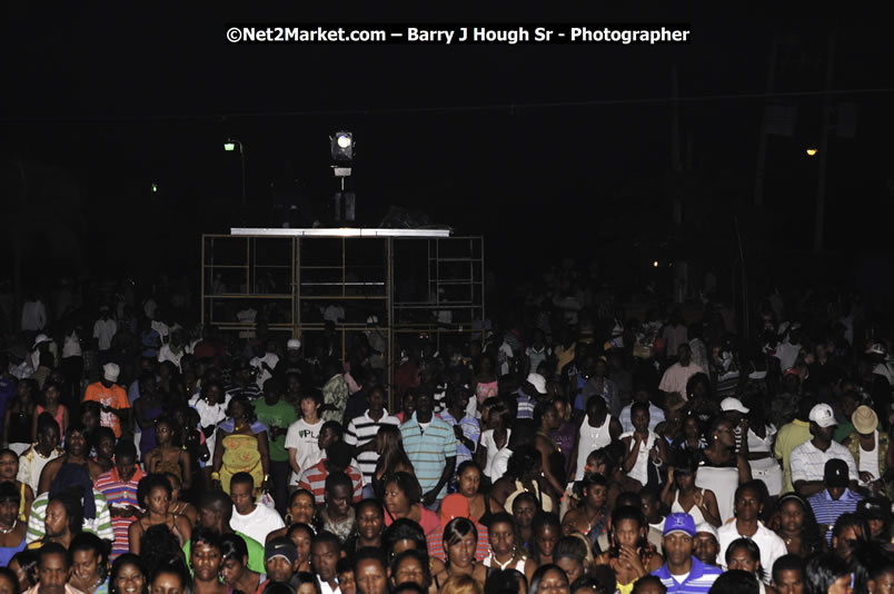 International Dancehall Queen Competition - Big Head Promotions Presents the Red Label Wine Dancehall Queen Competition - Saturday, July 26, 2008 @ Pier One, Montego Bay, Jamaica W.I. - Photographs by Net2Market.com - Barry J. Hough Sr. Photojournalist/Photograper - Photographs taken with a Nikon D300 - Negril Travel Guide, Negril Jamaica WI - http://www.negriltravelguide.com - info@negriltravelguide.com...!