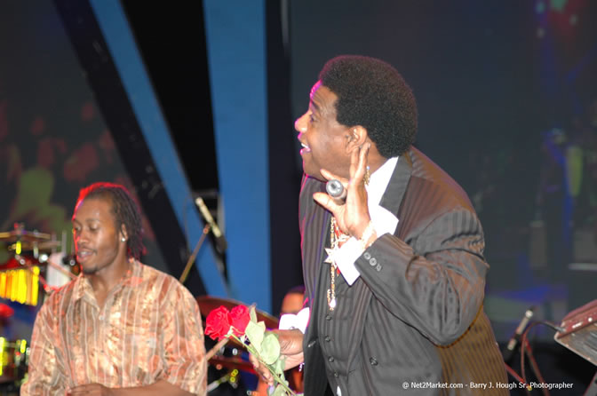 Al Green - Air Jamaica Jazz & Blues Festival 2006 - The Art of Music - Cinnamon Hill Golf Club - Rosehall Resort & Country Club, Montego Bay, Jamaica W.I. - Thursday, Friday 27, 2006 - Negril Travel Guide, Negril Jamaica WI - http://www.negriltravelguide.com - info@negriltravelguide.com...!