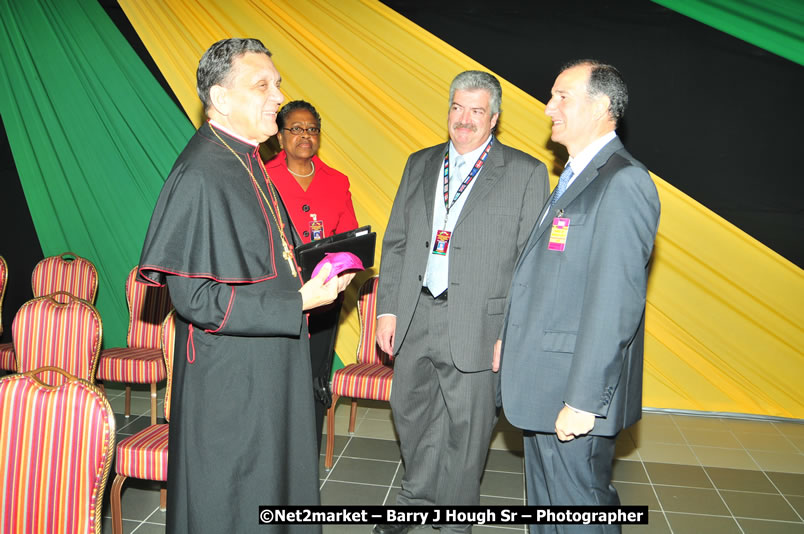 The Unveiling Of The Commemorative Plaque By The Honourable Prime Minister, Orette Bruce Golding, MP, And Their Majesties, King Juan Carlos I And Queen Sofia Of Spain - On Wednesday, February 18, 2009, Marking The Completion Of The Expansion Of Sangster International Airport, Venue at Sangster International Airport, Montego Bay, St James, Jamaica - Wednesday, February 18, 2009 - Photographs by Net2Market.com - Barry J. Hough Sr, Photographer/Photojournalist - Negril Travel Guide, Negril Jamaica WI - http://www.negriltravelguide.com - info@negriltravelguide.com...!