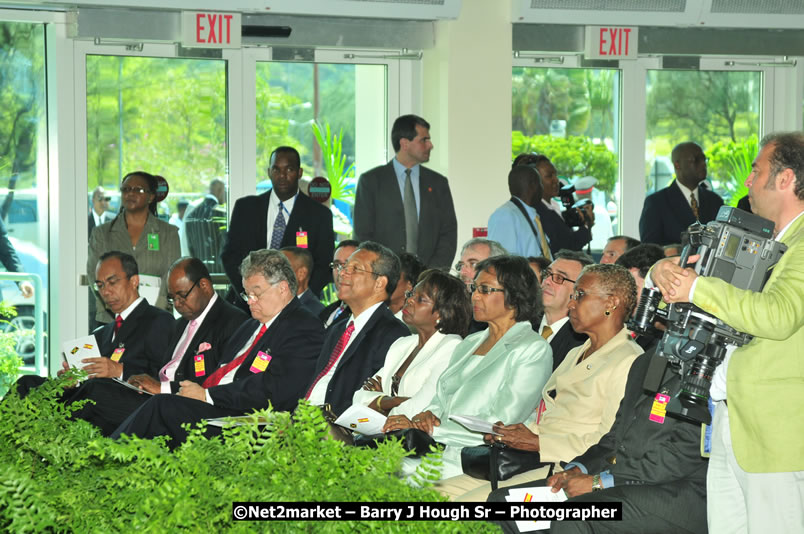 The Unveiling Of The Commemorative Plaque By The Honourable Prime Minister, Orette Bruce Golding, MP, And Their Majesties, King Juan Carlos I And Queen Sofia Of Spain - On Wednesday, February 18, 2009, Marking The Completion Of The Expansion Of Sangster International Airport, Venue at Sangster International Airport, Montego Bay, St James, Jamaica - Wednesday, February 18, 2009 - Photographs by Net2Market.com - Barry J. Hough Sr, Photographer/Photojournalist - Negril Travel Guide, Negril Jamaica WI - http://www.negriltravelguide.com - info@negriltravelguide.com...!