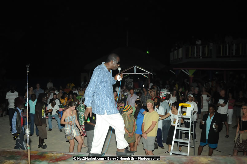 Leroy Sibbles and Gregory Isaacs at Bourbon Beach - Monday, February 11, 2008 - Bourbon Beach, Norman Manley Boulevard, Negril, Westmoreland, Jamaica W.I. - Photographs by Net2Market.com - Barry J. Hough Sr, Photographer - Negril Travel Guide, Negril Jamaica WI - http://www.negriltravelguide.com - info@negriltravelguide.com...!