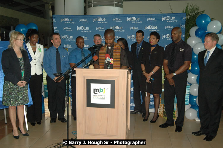 JetBue Airways' Inaugural Air Service between Sangster International Airport, Montego Bay and John F. Kennedy Airport, New York at MBJ Airports Sangster International Airport, Montego Bay, St. James, Jamaica - Thursday, May 21, 2009 - Photographs by Net2Market.com - Barry J. Hough Sr, Photographer/Photojournalist - Negril Travel Guide, Negril Jamaica WI - http://www.negriltravelguide.com - info@negriltravelguide.com...!