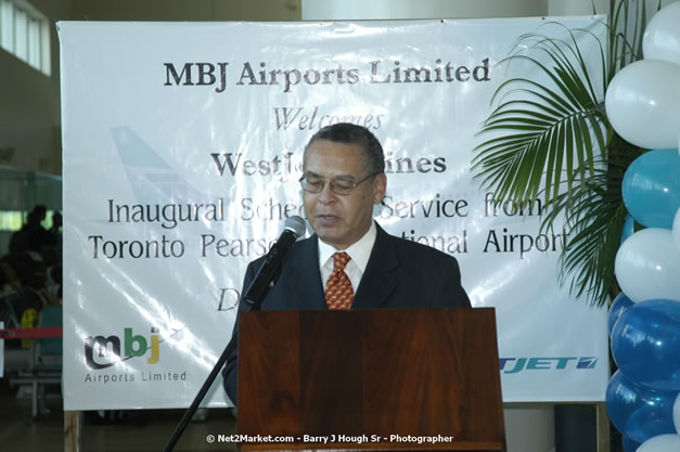 MBJ Airports Limited Welcomes WestJet Airlines - Inaugural Scheduled Service From Toronto Pearsons International Airport - Monday, December 10, 2007 - Sangster International Airport - MBJ Airports Limited, Montego Bay, Jamaica W.I. - Photographs by Net2Market.com - Barry J. Hough Sr, Photographer - Negril Travel Guide, Negril Jamaica WI - http://www.negriltravelguide.com - info@negriltravelguide.com...!