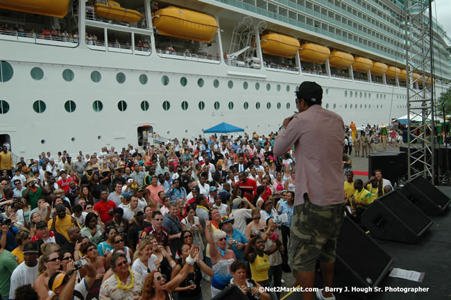 MS Freedom Of The Seas [Royal Caribbean International's - Newest Vessel] Plaques &amp; Keys Ceremony in order to commemorate its first arrival at the Port Montego Bay Photos - Negril Travel Guide, Negril Jamaica WI - http://www.negriltravelguide.com - info@negriltravelguide.com...!