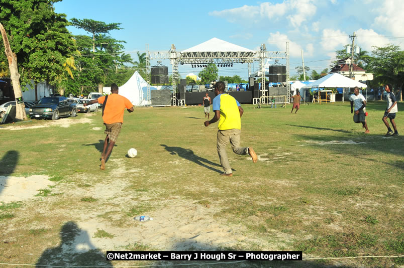 Marley Magic Traffic Jam - Celebrity Football @ Spring Break - Saturday, March 21, 2009 - Also Featuring: Kelley, Capleton, Junior Reid, Spragga Benz, Wayne Marshall, Munga, Romaine Virgo,Embee, Bango Herman, Flava K, Whisky Baggio, Andrew and Wadda Blood, Black Am I, Packa, Venue at Waz Beach, Norman Manley Boulevard, Negril Westmoreland, Jamaica - Saturday, March 21, 2009 - Photographs by Net2Market.com - Barry J. Hough Sr, Photographer/Photojournalist - Negril Travel Guide, Negril Jamaica WI - http://www.negriltravelguide.com - info@negriltravelguide.com...!