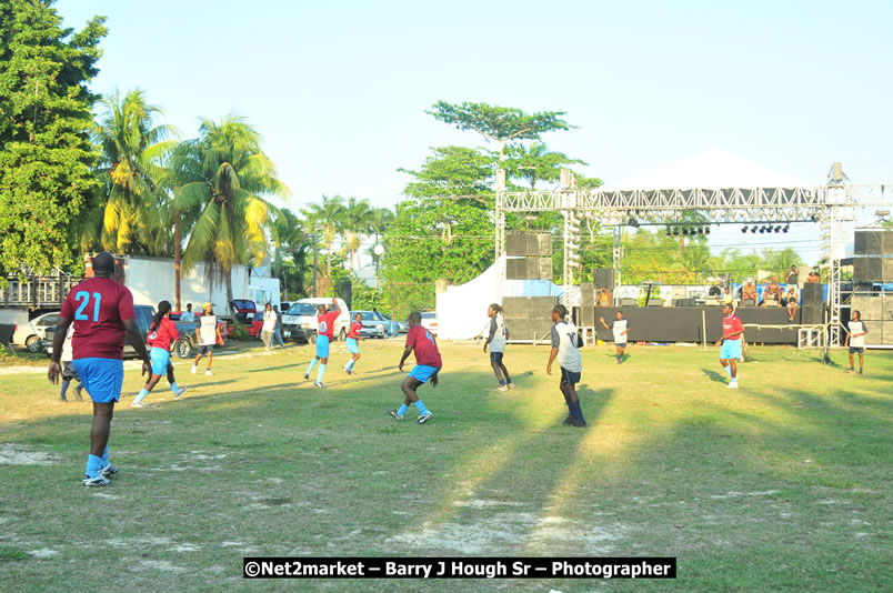 Marley Magic Traffic Jam - Celebrity Football @ Spring Break - Saturday, March 21, 2009 - Also Featuring: Kelley, Capleton, Junior Reid, Spragga Benz, Wayne Marshall, Munga, Romaine Virgo,Embee, Bango Herman, Flava K, Whisky Baggio, Andrew and Wadda Blood, Black Am I, Packa, Venue at Waz Beach, Norman Manley Boulevard, Negril Westmoreland, Jamaica - Saturday, March 21, 2009 - Photographs by Net2Market.com - Barry J. Hough Sr, Photographer/Photojournalist - Negril Travel Guide, Negril Jamaica WI - http://www.negriltravelguide.com - info@negriltravelguide.com...!