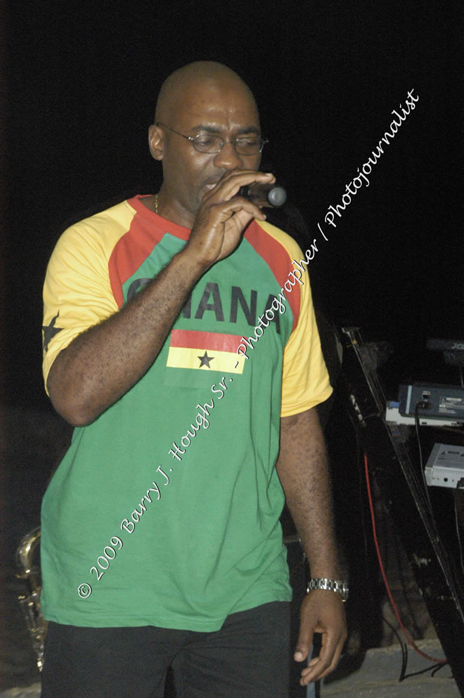  Luciano "Live in Concert" Negril Escape Resort & Spa, Openning Acts: Justice Merchant, and Timmi Burrell, Backing Band: JAH Messenjah, One Love Reggae Summer Series, West End, Negril, Westmoreland, Jamaica W.I. - Tuesday, August 11, 2009 - Photographs by Barry J. Hough Sr. Photojournalist/Photograper - Photographs taken with a Nikon D70, D100, or D300 - Negril Travel Guide, Negril Jamaica WI - http://www.negriltravelguide.com - info@negriltravelguide.com...!