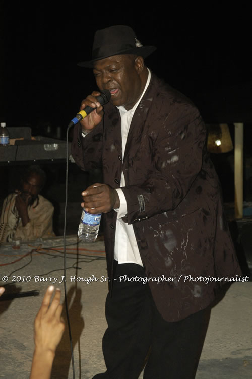 Chaka Demus & Pliers - Live In Concert @ Negril Escape Resort and Spa, December 8, 2009, One Love Drive, West End, Negril, Westmoreland, Jamaica W.I. - Photographs by Net2Market.com - Barry J. Hough Sr, Photographer/Photojournalist - Negril Travel Guide, Negril Jamaica WI - http://www.negriltravelguide.com - info@negriltravelguide.com...!