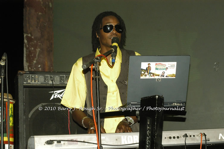 John Holt - Live in Concert - Also featuring Uprising Bank, plus DJ Gemini @ One Love Reggae Concerts Series 09/10 @ Negril Escape Resort & Spa, February 9, 2010, One Love Drive, West End, Negril, Westmoreland, Jamaica W.I. - Photographs by Net2Market.com - Barry J. Hough Sr, Photographer/Photojournalist - The Negril Travel Guide - Negril's and Jamaica's Number One Concert Photography Web Site with over 40,000 Jamaican Concert photographs Published -  Negril Travel Guide, Negril Jamaica WI - http://www.negriltravelguide.com - info@negriltravelguide.com...!