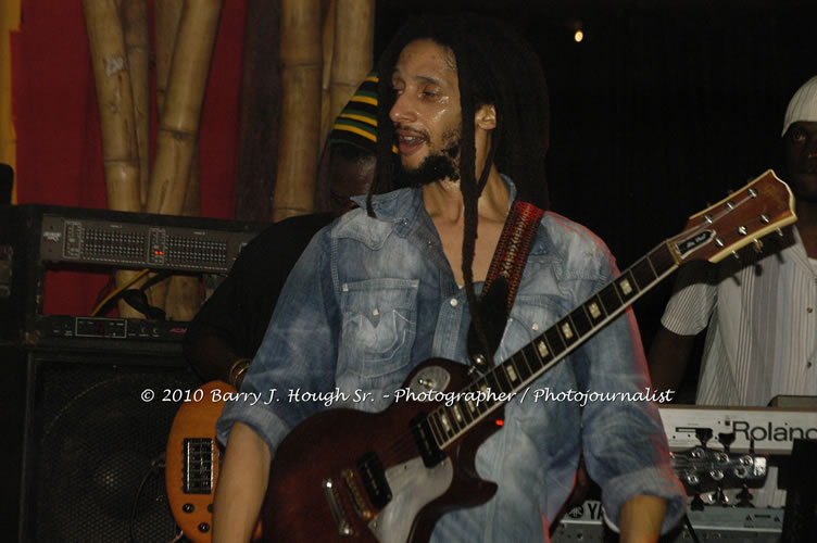 Julian Marley - Grammy Nominee & Son of the Legend Bob Marley - Live in Concert - Also featuring Ras Noble, Power Drill, Iron Head, & Robin Banks - Backing Band Roots Warrior, plus DJ Gemini @ One Love Reggae Concerts Series 09/10 @ Negril Escape Resort & Spa, February 2, 2010, One Love Drive, West End, Negril, Westmoreland, Jamaica W.I. - Photographs by Net2Market.com - Barry J. Hough Sr, Photographer/Photojournalist - The Negril Travel Guide - Negril's and Jamaica's Number One Concert Photography Web Site with over 40,000 Jamaican Concert photographs Published -  Negril Travel Guide, Negril Jamaica WI - http://www.negriltravelguide.com - info@negriltravelguide.com...!