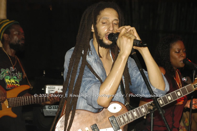 Julian Marley - Grammy Nominee & Son of the Legend Bob Marley - Live in Concert - Also featuring Ras Noble, Power Drill, Iron Head, & Robin Banks - Backing Band Roots Warrior, plus DJ Gemini @ One Love Reggae Concerts Series 09/10 @ Negril Escape Resort & Spa, February 2, 2010, One Love Drive, West End, Negril, Westmoreland, Jamaica W.I. - Photographs by Net2Market.com - Barry J. Hough Sr, Photographer/Photojournalist - The Negril Travel Guide - Negril's and Jamaica's Number One Concert Photography Web Site with over 40,000 Jamaican Concert photographs Published -  Negril Travel Guide, Negril Jamaica WI - http://www.negriltravelguide.com - info@negriltravelguide.com...!