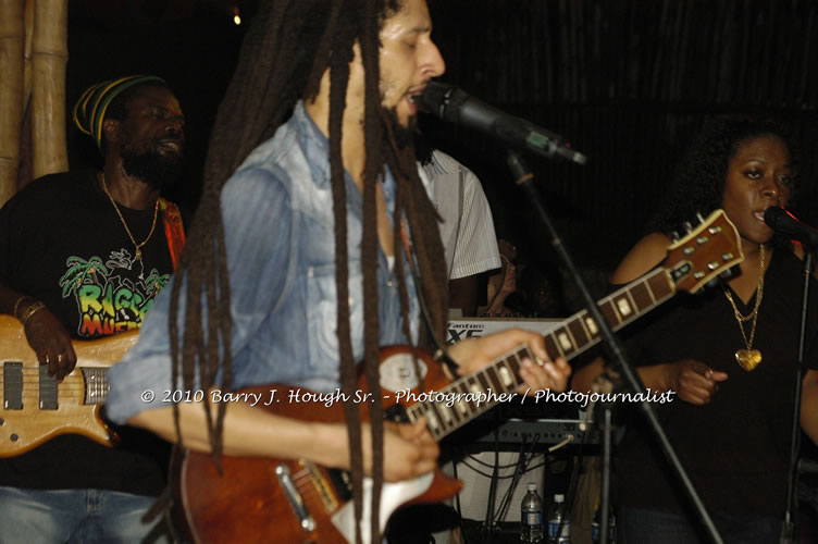 Julian Marley - Grammy Nominee & Son of the Legend Bob Marley - Live in Concert - Also featuring Ras Noble, Power Drill, Iron Head, & Robin Banks - Backing Band Roots Warrior, plus DJ Gemini @ One Love Reggae Concerts Series 09/10 @ Negril Escape Resort & Spa, February 2, 2010, One Love Drive, West End, Negril, Westmoreland, Jamaica W.I. - Photographs by Net2Market.com - Barry J. Hough Sr, Photographer/Photojournalist - The Negril Travel Guide - Negril's and Jamaica's Number One Concert Photography Web Site with over 40,000 Jamaican Concert photographs Published -  Negril Travel Guide, Negril Jamaica WI - http://www.negriltravelguide.com - info@negriltravelguide.com...!