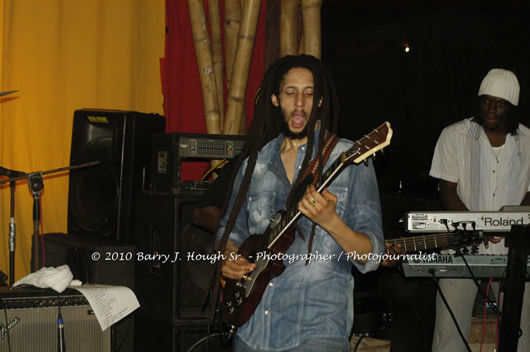 Julian Marley - Grammy Nominee & Son of the Legend Bob Marley - Live in Concert - Also featuring Ras Noble, Power Drill, Iron Head, & Robin Banks - Backing Band Roots Warrior, plus DJ Gemini @ One Love Reggae Concerts Series 09/10 @ Negril Escape Resort & Spa, February 2, 2010, One Love Drive, West End, Negril, Westmoreland, Jamaica W.I. - Photographs by Net2Market.com - Barry J. Hough Sr, Photographer/Photojournalist - The Negril Travel Guide - Negril's and Jamaica's Number One Concert Photography Web Site with over 40,000 Jamaican Concert photographs Published -  Negril Travel Guide, Negril Jamaica WI - http://www.negriltravelguide.com - info@negriltravelguide.com...!