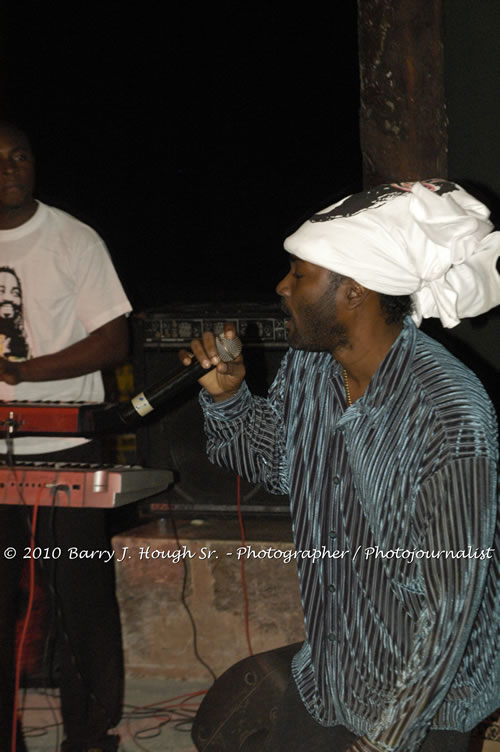 Marcia Griffiths & Edge Michael - Live In Concert - One Love Reggae Concert Series 09/10 @ Negril Escape Resort and Spa, December 29, 2009, One Love Drive, West End, Negril, Westmoreland, Jamaica W.I. - Photographs by Net2Market.com - Barry J. Hough Sr, Photographer/Photojournalist - Negril Travel Guide, Negril Jamaica WI - http://www.negriltravelguide.com - info@negriltravelguide.com...!