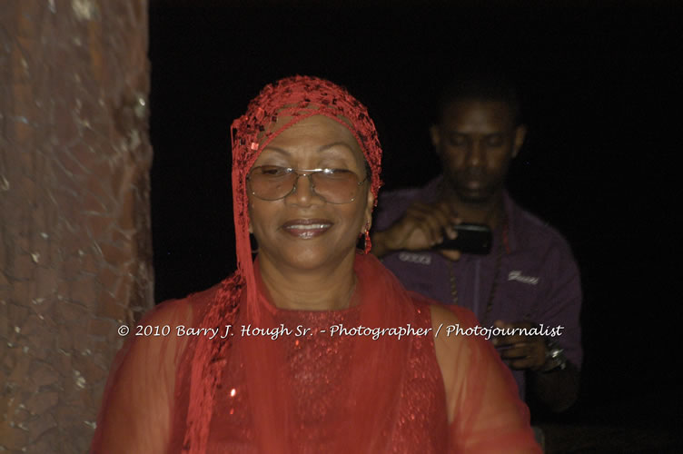 Marcia Griffiths & Edge Michael - Live In Concert - One Love Reggae Concert Series 09/10 @ Negril Escape Resort and Spa, December 29, 2009, One Love Drive, West End, Negril, Westmoreland, Jamaica W.I. - Photographs by Net2Market.com - Barry J. Hough Sr, Photographer/Photojournalist - Negril Travel Guide, Negril Jamaica WI - http://www.negriltravelguide.com - info@negriltravelguide.com...!