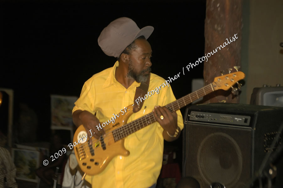  Sanchez - Live in Concert - at the One Love Reggae Concert Series 09/10 @ Negril Escape Resort & Spa - Also Featuring: Timmi Burrell and Justice Merchant- Backing Band Roots Warrior - DJ Gemini - MC Oliver Cargill, Negril Escape Resort & Spa, One Love Drive, West End, Negril, Westmoreland, Jamaica W.I. - Tuesday, November 24, 2009 - Photographs by Net2Market.com - Barry J. Hough Sr, Photographer / Photojournalist - Photos taken with a Nikon D70, D100, or D300 - Negril Travel Guide, Negril Jamaica WI - http://www.negriltravelguide.com - info@negriltravelguide.com...!