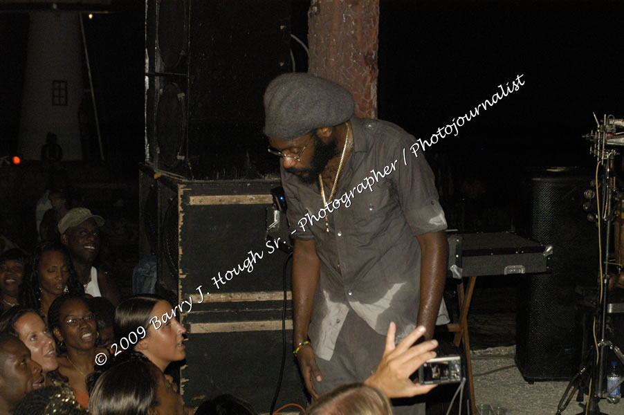  Tarrus Riley - Live in Concert - at the One Love Reggae Concert Series 09/10 @ Negril Escape Resort & Spa - Also Featuring: Mistic Bowie, Monday Justice, Cash, Dean Frazier - DJ Gemini - MC Oliver Cargill, Negril Escape Resort & Spa, One Love Drive, West End, Negril, Westmoreland, Jamaica W.I. - Tuesday, November 17, 2009 - Photographs by Net2Market.com - Barry J. Hough Sr, Photographer / Photojournalist - Photos taken with a Nikon D70, D100, or D300 - Negril Travel Guide, Negril Jamaica WI - http://www.negriltravelguide.com - info@negriltravelguide.com...!