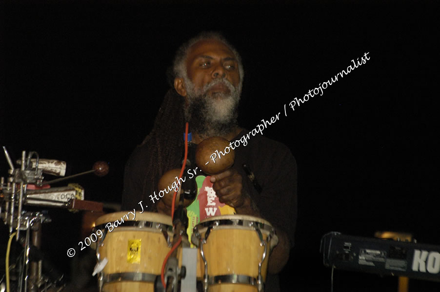  Tarrus Riley - Live in Concert - at the One Love Reggae Concert Series 09/10 @ Negril Escape Resort & Spa - Also Featuring: Mistic Bowie, Monday Justice, Cash, Dean Frazier - DJ Gemini - MC Oliver Cargill, Negril Escape Resort & Spa, One Love Drive, West End, Negril, Westmoreland, Jamaica W.I. - Tuesday, November 17, 2009 - Photographs by Net2Market.com - Barry J. Hough Sr, Photographer / Photojournalist - Photos taken with a Nikon D70, D100, or D300 - Negril Travel Guide, Negril Jamaica WI - http://www.negriltravelguide.com - info@negriltravelguide.com...!