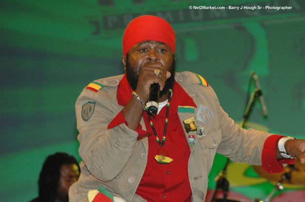 Fanton Mojah @ Tru-Juice Rebel Salute 2007 - Saturday, January 13, 2007, Port Kaiser Sports Club, St. Elizabeth - Negril Travel Guide, Negril Jamaica WI - http://www.negriltravelguide.com - info@negriltravelguide.com...!