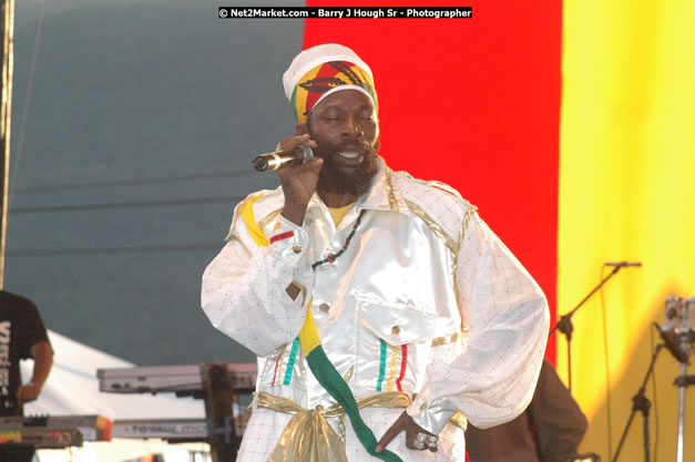 Capleton at Tru-Juice Rebel Salute 2008 - The 15th staging of Tru-Juice Rebel Salute, Saturday, January 12, 2008, Port Kaiser Sports Club, St. Elizabeth, Jamaica W.I. - Photographs by Net2Market.com - Barry J. Hough Sr, Photographer - Negril Travel Guide, Negril Jamaica WI - http://www.negriltravelguide.com - info@negriltravelguide.com...!