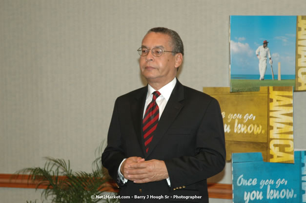 Red Cap Porters Awards - Minister of Tourism, Hon. Edmund Bartlett - Director of Tourism, Basil Smith - Friday, December 14, 2007 - Holiday Inn Sunspree, Montego Bay, Jamaica W.I. - Photographs by Net2Market.com - Barry J. Hough Sr, Photographer - Negril Travel Guide, Negril Jamaica WI - http://www.negriltravelguide.com - info@negriltravelguide.com...!