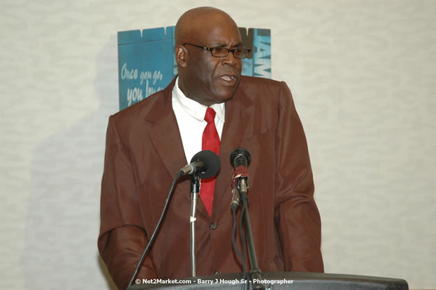 Red Cap Porters Awards - Minister of Tourism, Hon. Edmund Bartlett - Director of Tourism, Basil Smith - Friday, December 14, 2007 - Holiday Inn Sunspree, Montego Bay, Jamaica W.I. - Photographs by Net2Market.com - Barry J. Hough Sr, Photographer - Negril Travel Guide, Negril Jamaica WI - http://www.negriltravelguide.com - info@negriltravelguide.com...!