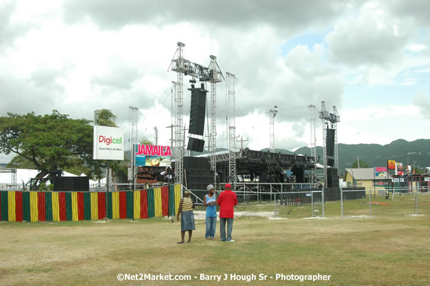 Venue Under Construction - Wednesday, July 18, 2007 - Red Stripe Reggae Sumfest at Catherine Hall, Montego Bay, St Jamaica, Jamaica W.I. - Negril Travel Guide.com, Negril Jamaica WI - http://www.negriltravelguide.com - info@negriltravelguide.com...!