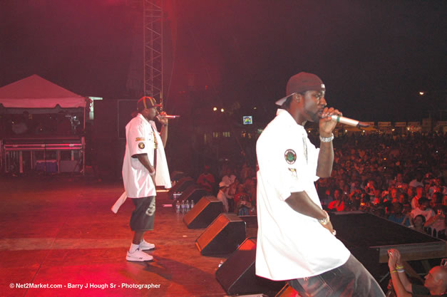 50 Cent & G-Unit - Ignition - The Internation Fire Blazes - Friday, July 21, 2006 - Montego Bay, Jamaica - Negril Travel Guide, Negril Jamaica WI - http://www.negriltravelguide.com - info@negriltravelguide.com...!