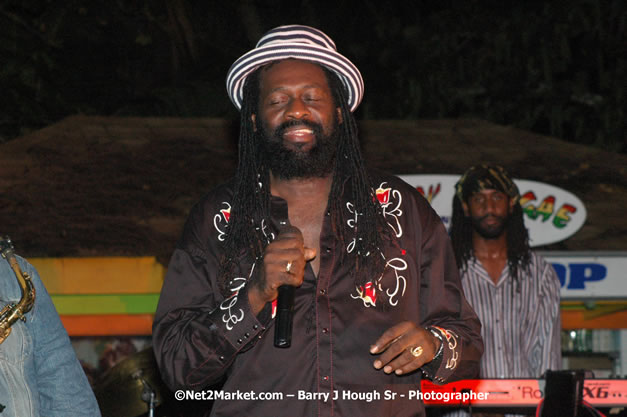 Tarrus Riley, Jimmy Riley, and Dwayne Stephensen - Money Cologne Promotions in association with "British Link Up" presents Summer Jam featuring She's Royal Tarrus Riley & Jimmy Riley - Plus Ras Slick, Sham Dawg, and Whiskey Bagio @ Roots Bamboo, Norman Manley Boulevard, Negril, Jamaica W.I. - Backed up Dean Fraser & The Hurricanne Band - MC Barry G and Rev. BB - July 25, 2007 - Negril Travel Guide.com, Negril Jamaica WI - http://www.negriltravelguide.com - info@negriltravelguide.com...!