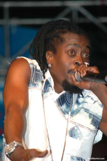 Beenie Man - Spring Break 2005 -  6th Anniversary - All Day - All Night - Photo Gallery - Sunday, March 13th - Long Bay Beach, Negril Jamaica - Negril Travel Guide, Negril Jamaica WI - http://www.negriltravelguide.com - info@negriltravelguide.com...!