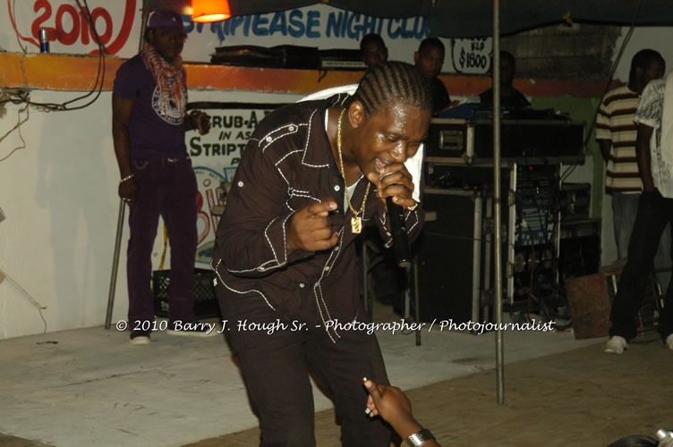 Busy Signal & Kip Rich- Also featuring: Mona Lisa and Crystal Axe @ Striptease Night Club, Scrub-A-Dub Car Wash, , Whitehall, Negril, Westmoreland, Jamaica W.I. - Photographs by Net2Market.com - Barry J. Hough Sr, Photographer/Photojournalist - The Negril Travel Guide - Negril's and Jamaica's Number One Concert Photography Web Site with over 40,000 Jamaican Concert photographs Published -  Negril Travel Guide, Negril Jamaica WI - http://www.negriltravelguide.com - info@negriltravelguide.com...!