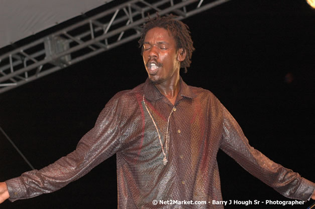 Kenyatta Hill @ Western Consciousness 2007 - Presented by King of Kings Productons - Saturday, April 28, 2007 - Llandilo Cultural Centre, Savanna-La-Mar, Westmoreland, Jamaica W.I. - Negril Travel Guide, Negril Jamaica WI - http://www.negriltravelguide.com - info@negriltravelguide.com...!