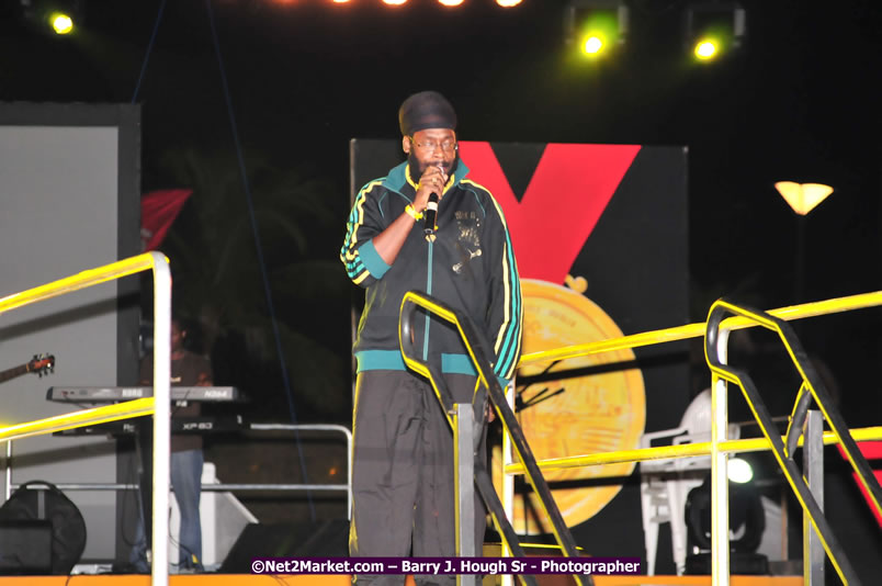 Jamaica's Athletes Celebration - Western Olympics Sports Gala & Trelawny Homecoming - Wednesday, October 8, 2008 - Photographs by Net2Market.com - Barry J. Hough Sr. Photojournalist/Photograper - Photographs taken with a Nikon D300 - Negril Travel Guide, Negril Jamaica WI - http://www.negriltravelguide.com - info@negriltravelguide.com...!