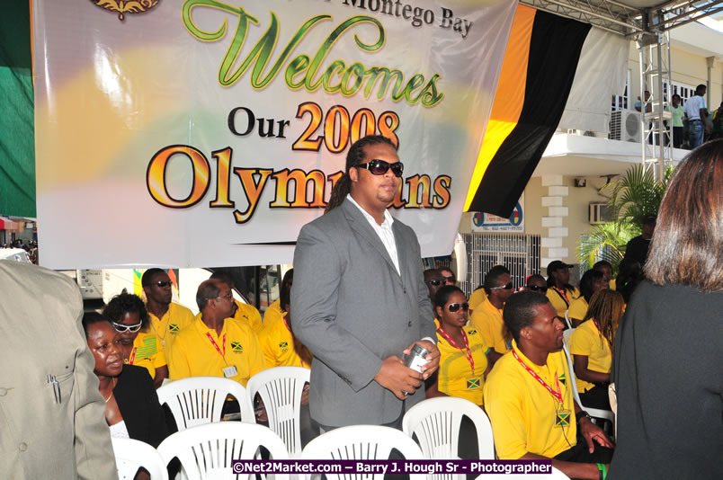 The City of Montego Bay Welcomes Our 2008 Olympians - Western Motorcade - Civic Ceremony - A Salute To Our Beijing Heros - Sam Sharpe Square, Montego Bay, Jamaica - Tuesday, October 7, 2008 - Photographs by Net2Market.com - Barry J. Hough Sr. Photojournalist/Photograper - Photographs taken with a Nikon D300 - Negril Travel Guide, Negril Jamaica WI - http://www.negriltravelguide.com - info@negriltravelguide.com...!