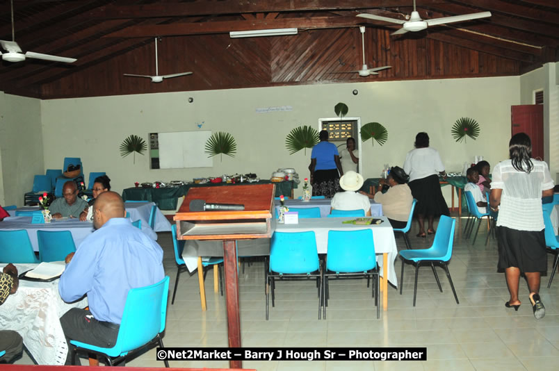 The Graduation Ceremony Of Police Officers - Negril Education Evironmaent Trust (NEET), Graduation Exercise For Level One Computer Training, Venue at Travellers Beach Resort, Norman Manley Boulevard, Negril, Westmoreland, Jamaica - Saturday, April 5, 2009 - Photographs by Net2Market.com - Barry J. Hough Sr, Photographer/Photojournalist - Negril Travel Guide, Negril Jamaica WI - http://www.negriltravelguide.com - info@negriltravelguide.com...!