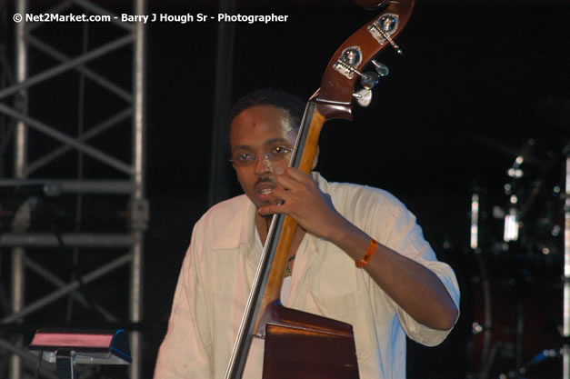 Antonio Saxton - Air Jamaica Jazz & Blues Festival 2007 - The Art of Music -  Thursday, January 25th - 10th Anniversary - Air Jamaica Jazz & Blues Festival 2007 - The Art of Music - Tuesday, January 23 - Saturday, January 27, 2007, The Aqueduct on Rose Hall, Montego Bay, Jamaica - Negril Travel Guide, Negril Jamaica WI - http://www.negriltravelguide.com - info@negriltravelguide.com...!