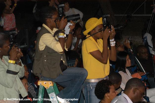 Venue & Audience - Air Jamaica Jazz & Blues Festival 2007 - The Art of Music -  Thursday, January 25th - 10th Anniversary - Air Jamaica Jazz & Blues Festival 2007 - The Art of Music - Tuesday, January 23 - Saturday, January 27, 2007, The Aqueduct on Rose Hall, Montego Bay, Jamaica - Negril Travel Guide, Negril Jamaica WI - http://www.negriltravelguide.com - info@negriltravelguide.com...!