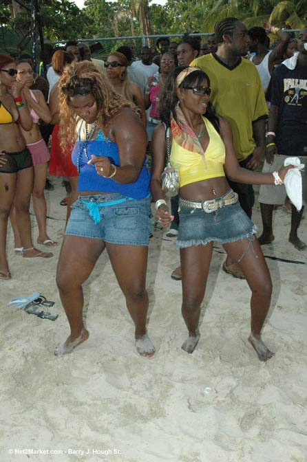 Elephant Man - Kip Rich - Lexus - Appleton Girls and many others - BIKINIS & SHORTS @ CHANCES - Appleton ATI 2005 Negril - Monday, August 1, 2005 - Sponsored by: Appleton Adult Entertainment - Negril Travel Guide, Negril Jamaica WI - http://www.negriltravelguide.com - info@negriltravelguide.com...!